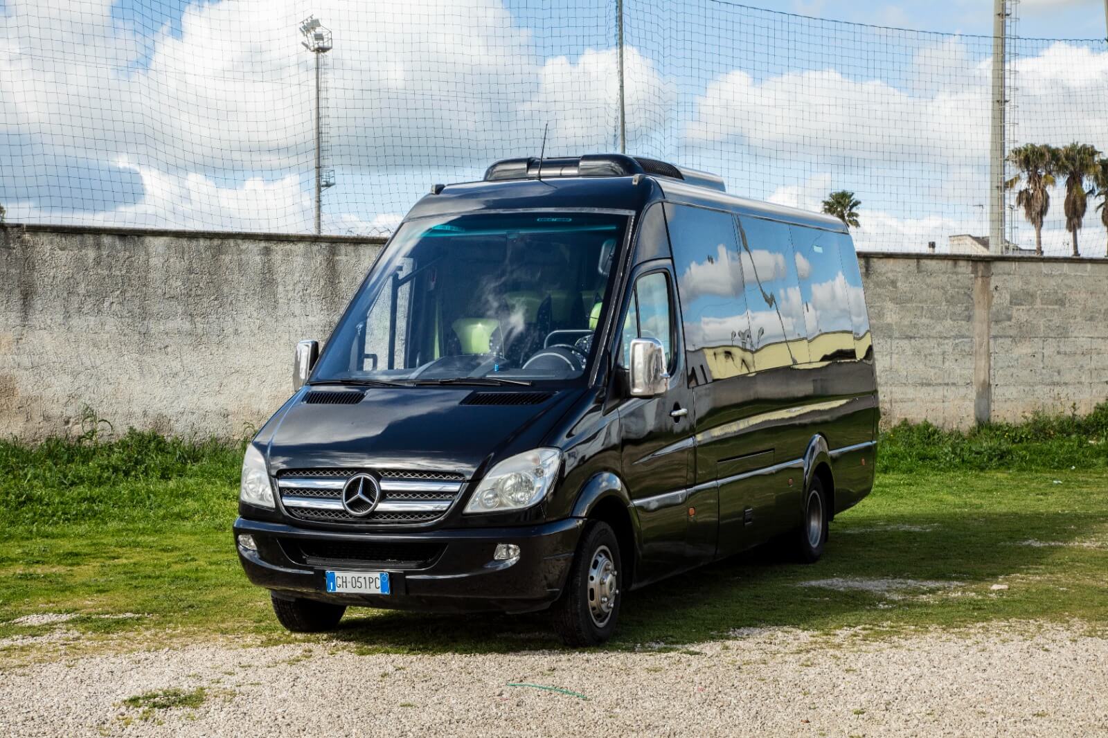 Hire a 19 seater Minibus  (MERCEDES SPRINTER 2015) from SPM SERVICES in LEVERANO 