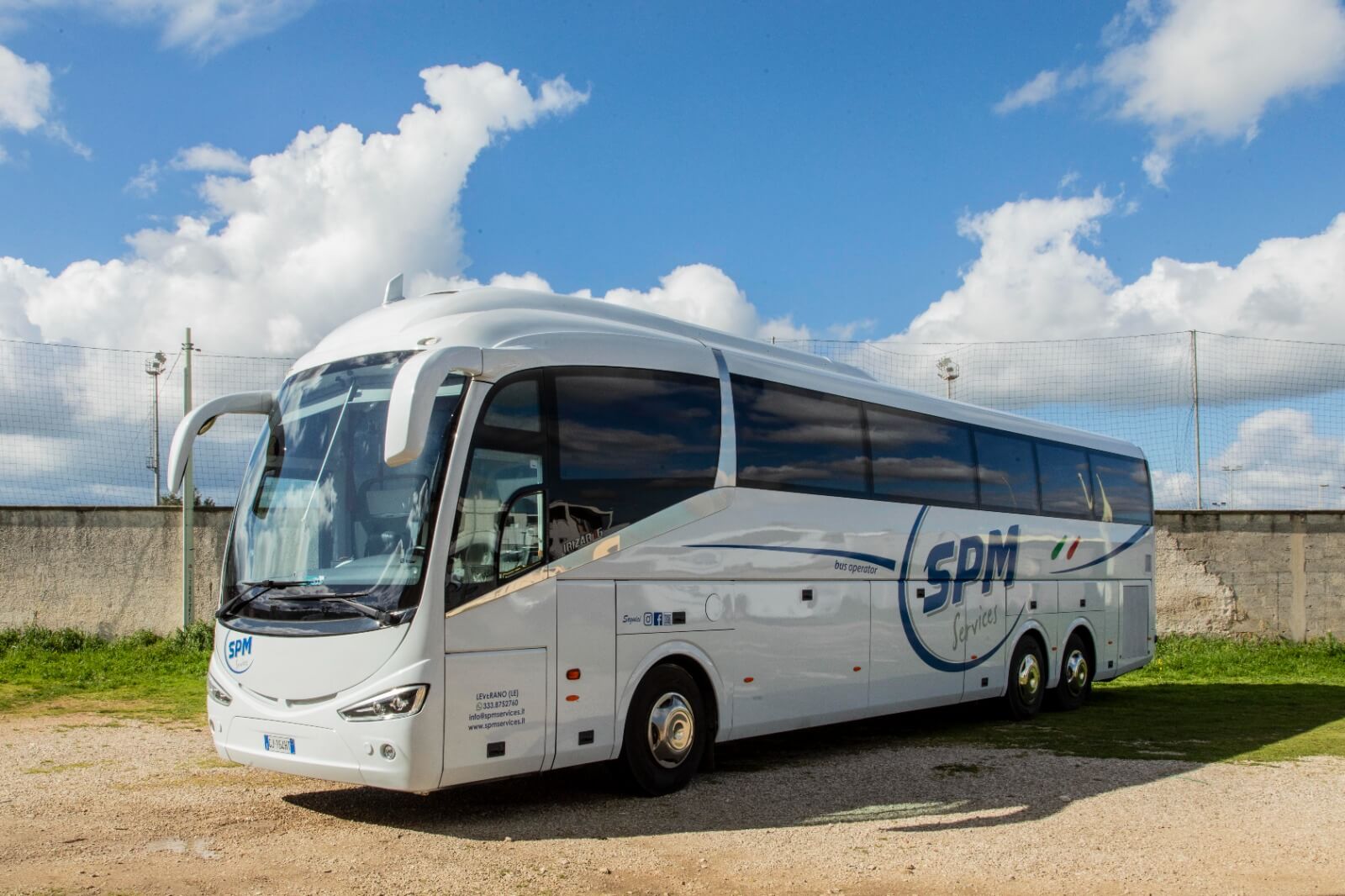 Hire a 59 seater Luxury VIP Coach (IRIZAR  I6 2012) from SPM SERVICES in LEVERANO 