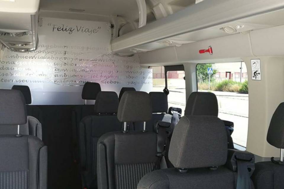 Huur een Minibus  (Ford  Transit 2018) met 17 stoelen van TAXIS YUS NIN uit El Llor 