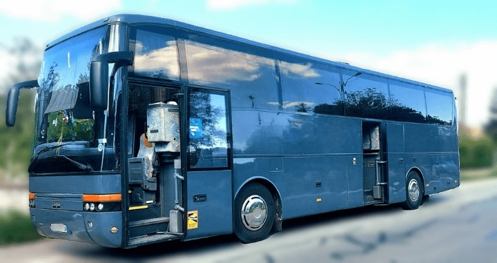 Hire a 53 seater Standard Coach (. . 2018) from VAYBUS in valenton 