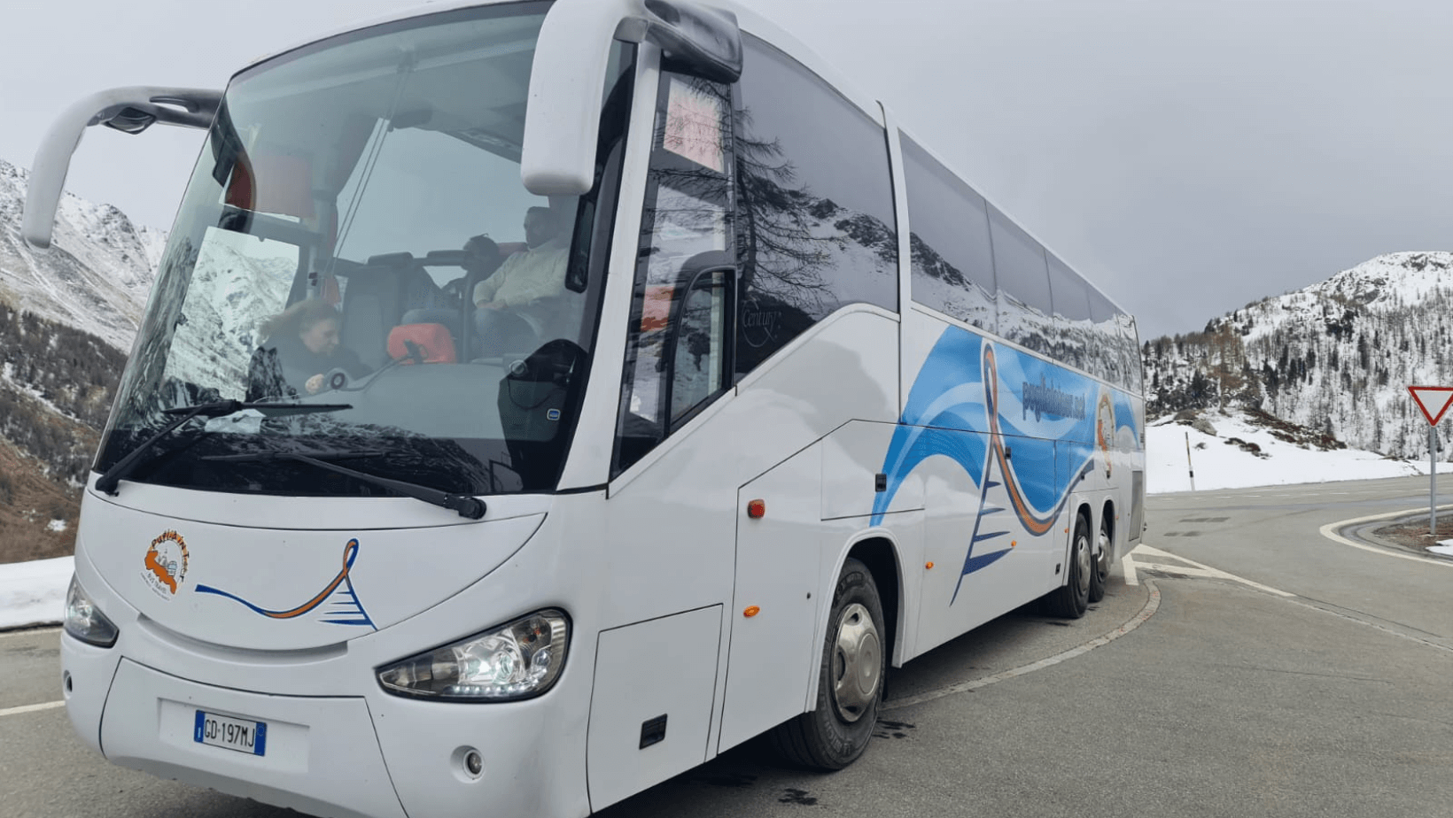 Alquila un 58 asiento Standard Coach (Irizar Scania New Century 2010) de Puglia in tour bus travel s.r.l en Martina Franca  