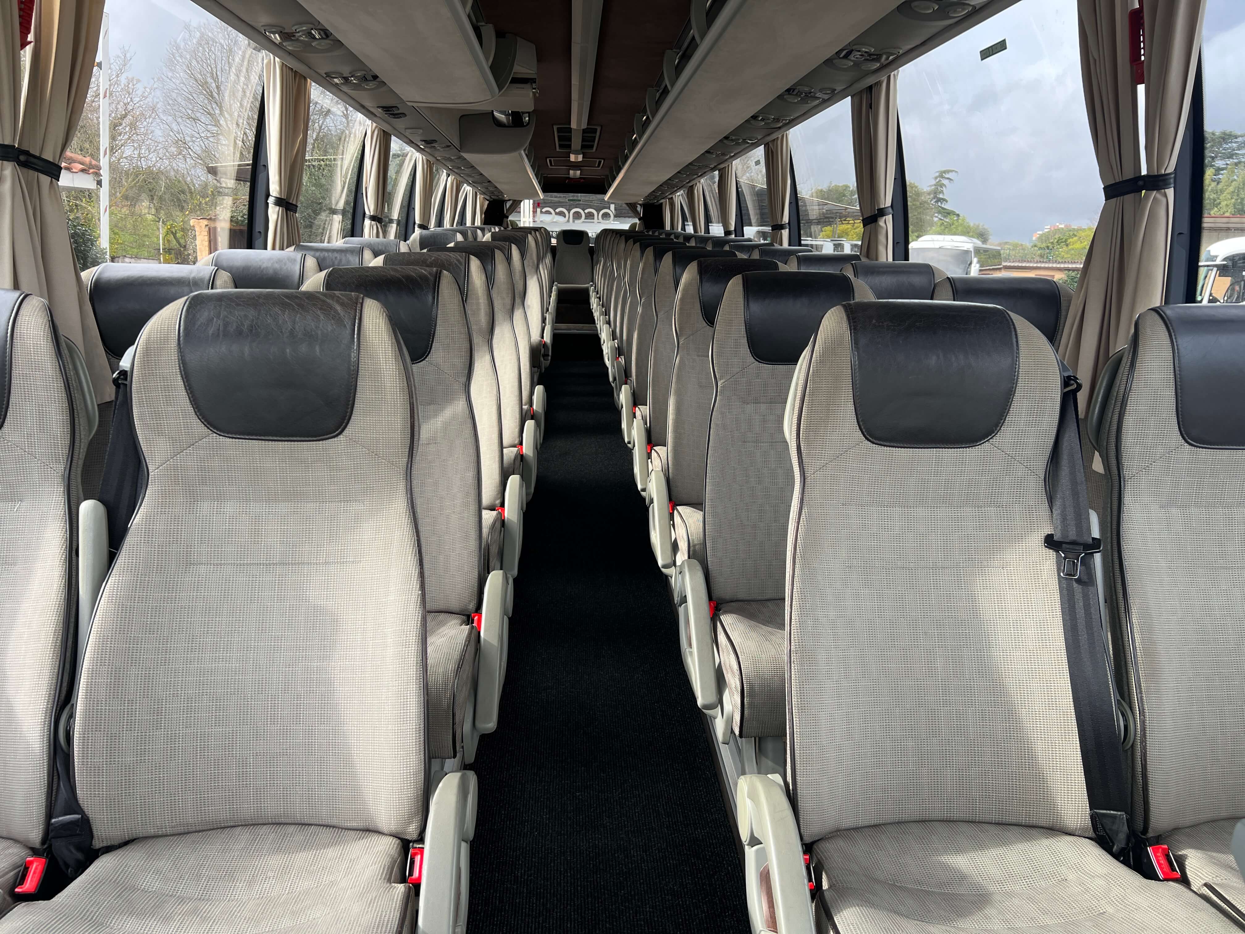 Rent a 58 seater Executive  Coach (VOLVO 9700 2019) from BRACCI TURISMO from Rome 