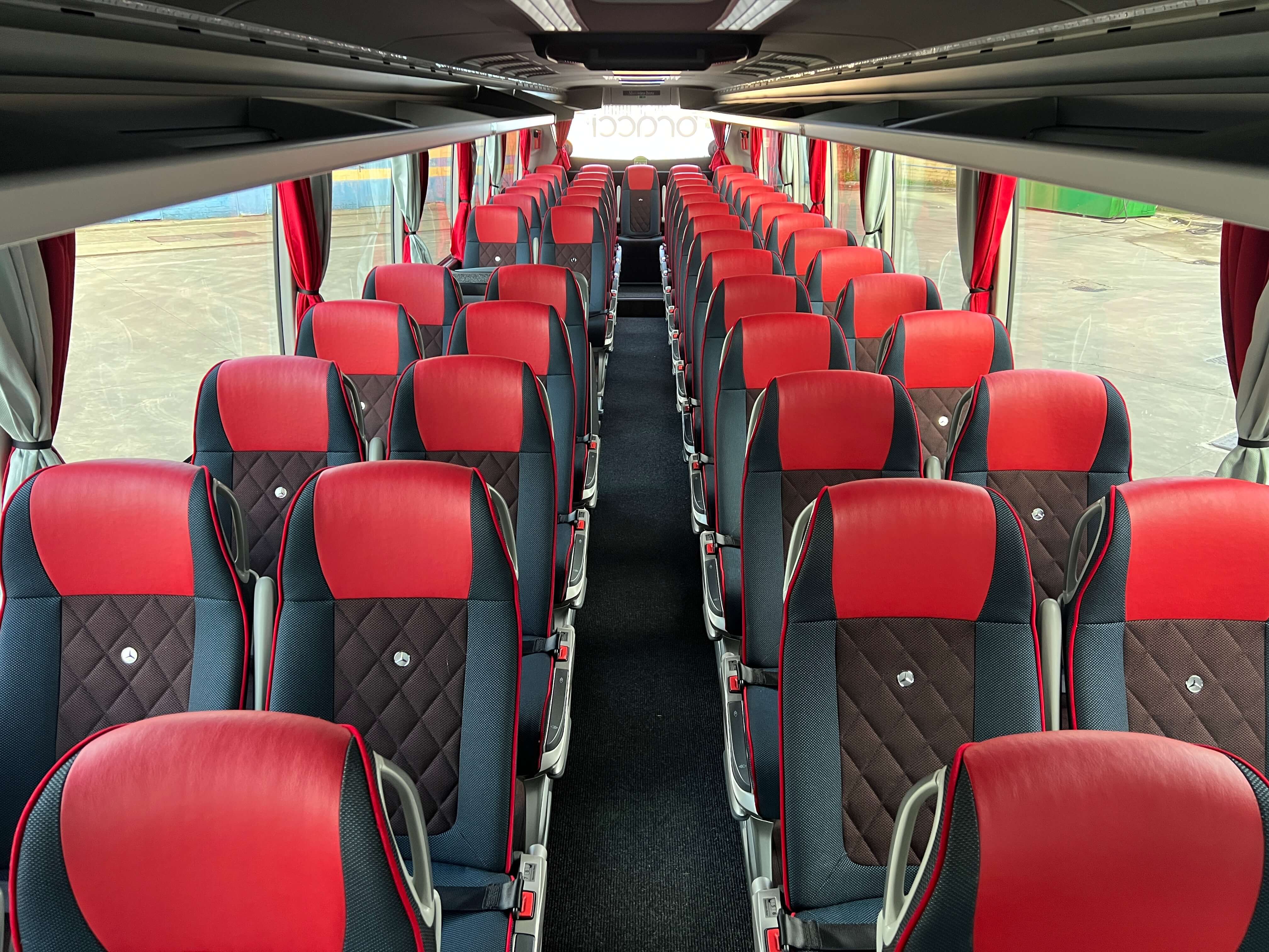 Rent a 52 seater Executive  Coach (MERCEDES TOURISMO 2025) from BRACCI TURISMO from Rome 