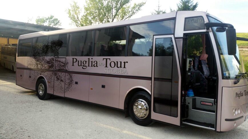 Alquila un 54 asiento Standard Coach (IVEVO BARBI ECHO R/1 2006) de Puglia in tour bus travel s.r.l en Martina Franca  